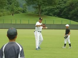 駒田氏のキャッチボール指導