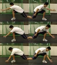 手のひらを捕球方向に向ける