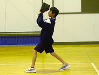 重心が後ろに残ってしまっている